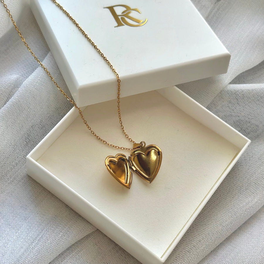 Amour nyaklánc - 18K aranyozott, hipoallergén, vízálló nemesacél