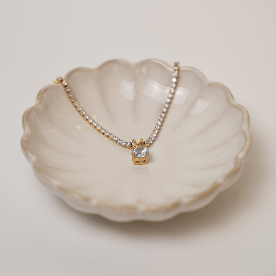 Novalie nyaklánc - 18K aranyozott, hipoallergén, vízálló nemesacél