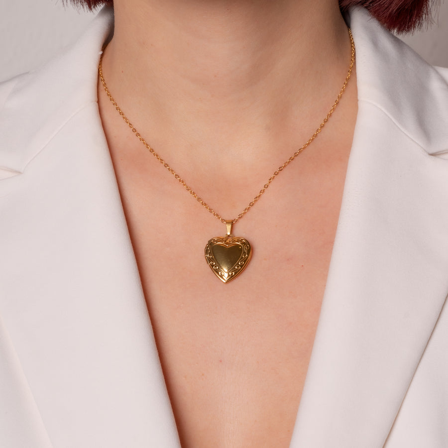 Amour nyaklánc - 18K aranyozott, hipoallergén, vízálló nemesacél