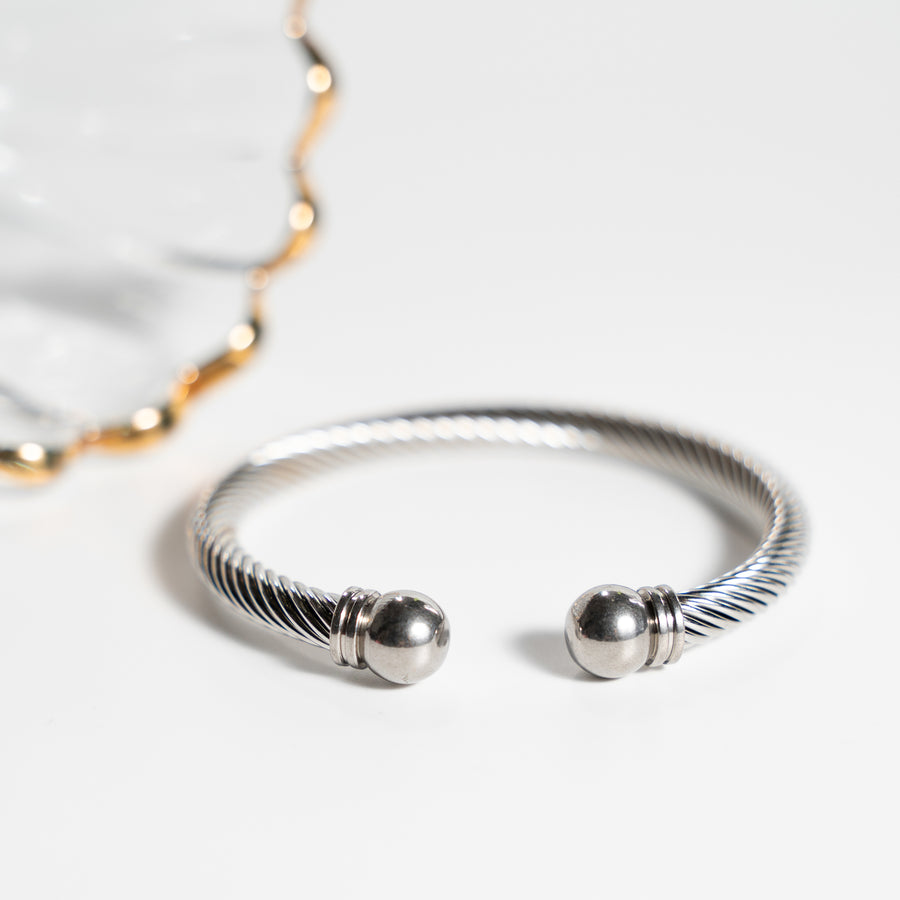 Nadia karkötő "ezüst"- 18K aranyozott, hipoallergén, vízálló nemesacél